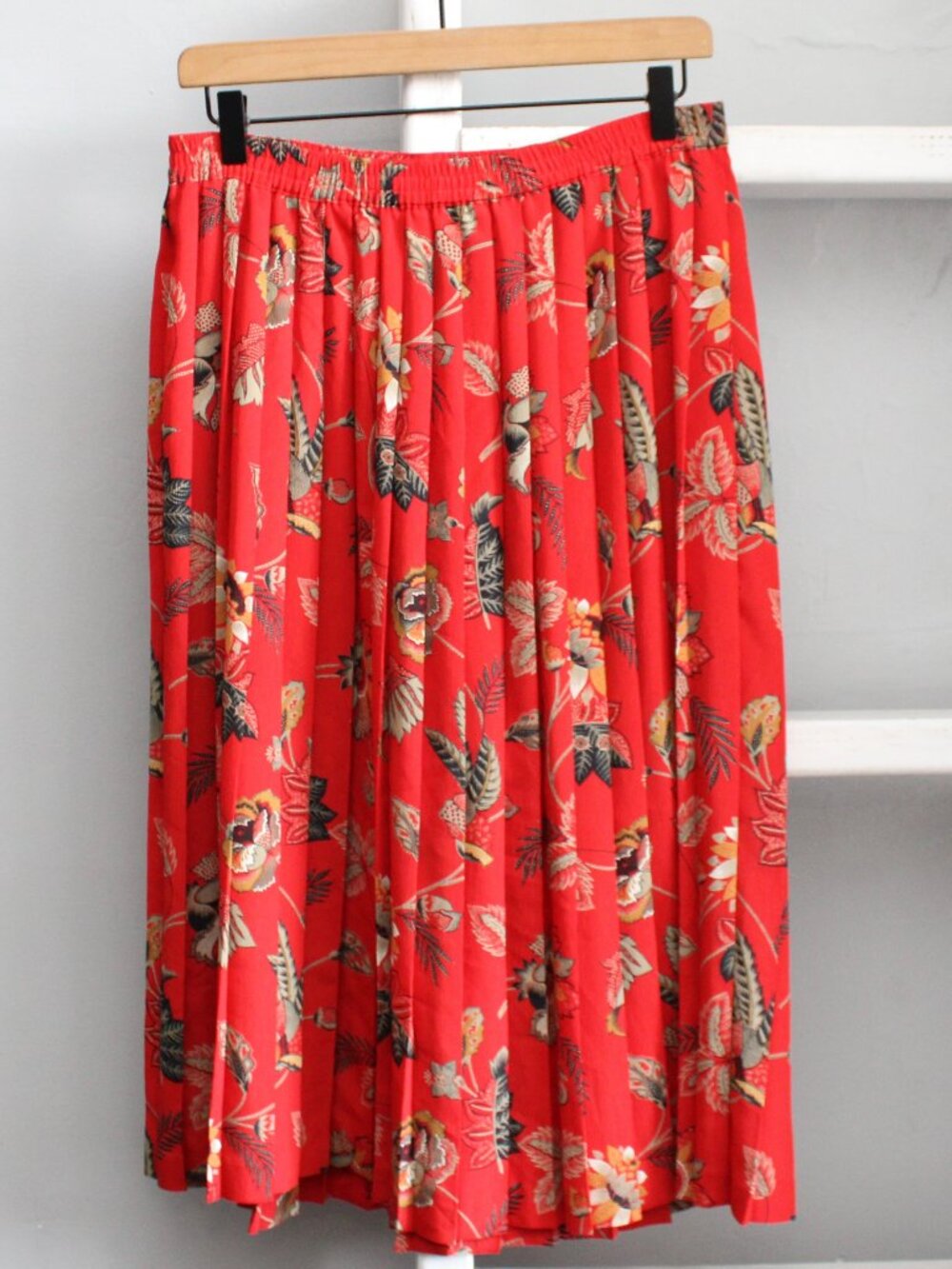 Alfred Dunner Vintage 90's Red Multi Floral Pleated Midi Skirt Women's Size 10